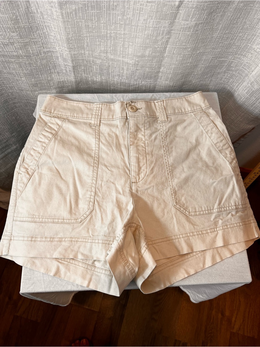 Old Navy Beige High-Rise OG Chino Shorts